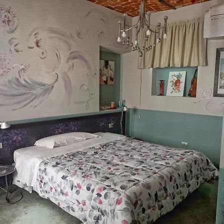 Cortiletto D'Alba Camere Con Ristorante エクステリア 写真