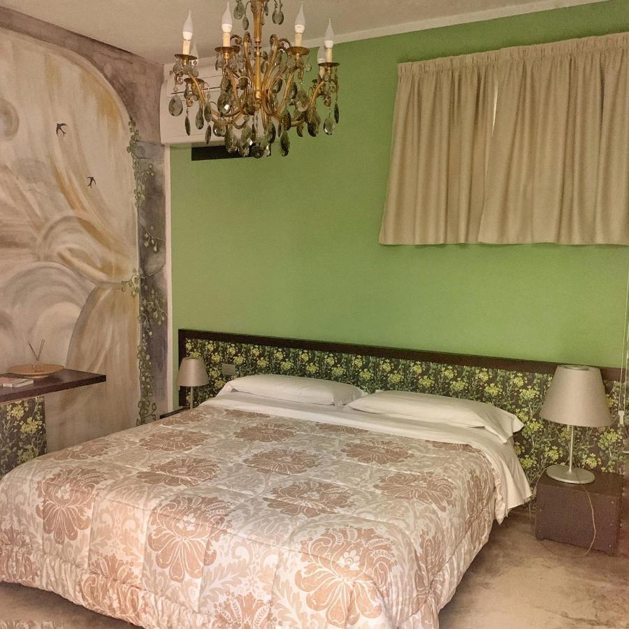 Cortiletto D'Alba Camere Con Ristorante エクステリア 写真